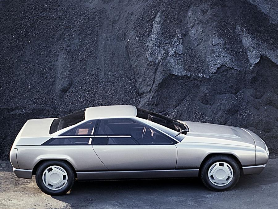  Alfa Romeo Delfino Concept 1983 года  (фото 18 из 18)